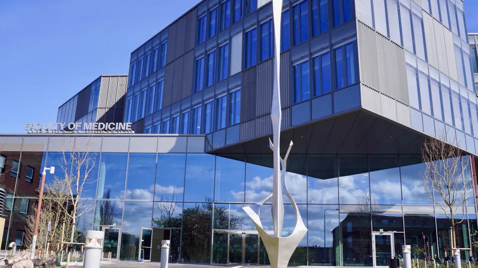 Entrén till Forum Medicum. Foto.