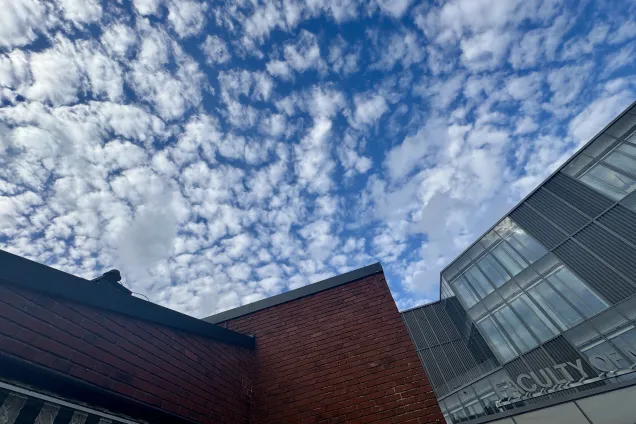 byggnader och ghmmel. foto.