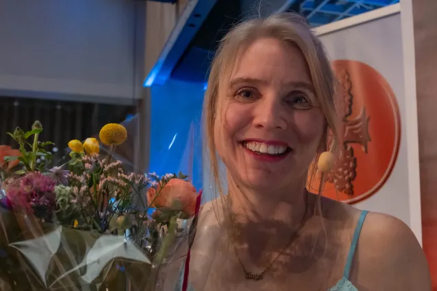 Leende Amanda Romare i närbild. Foto.