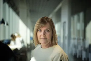 Porträtt kvinna. Foto.